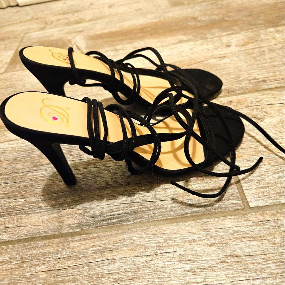 Black Wrap High Heels